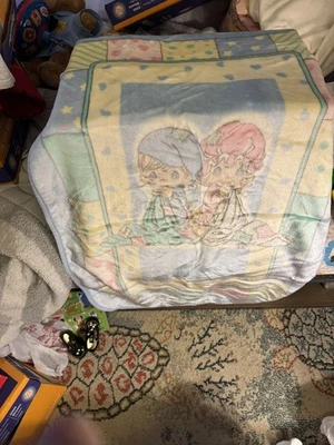 Manta polar para bebé Precious Momemts de colección. "30"" x 45"""  Foto 1 de 4