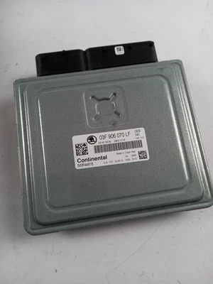 Centralina motore originale Skoda Yeti (2010-2013) 03F906070LF - Immagine 1 di 2