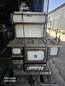 Elmira Electric Cook stove, Black And Silver Chrome - Untested seems complete - Picture 1 of 11