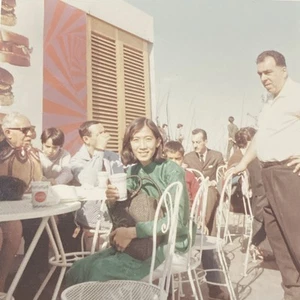 1960s Pretty Asian Girl Coca Cola Cups Outdoor Cafe Restaurant Real Photo P19c27 - Picture 1 of 17