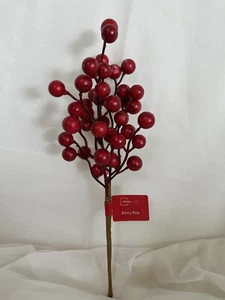 Mainstays 12” Christmas Red Berries Pick - Floral Bouquets, Wreaths, Crafts - Picture 1 of 5