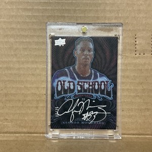 2013-14 UD Black Old School Signatures Autographs #OSAM Alonzo Mourning Auto /75