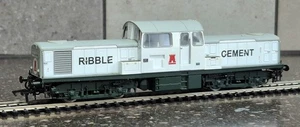 Heljan 1706 Klasse 17 Clayton Diesel Ribble Cement (ex-D8568) limitierte Auflage von 1000 - Bild 1 von 12