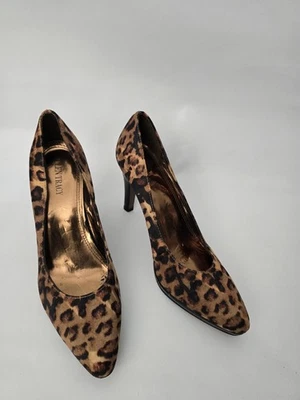 Bomba estampado animal Ellen Tracy talla 8 Foto 1 de 4