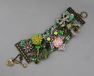 Betsey Johnson Critters Charm Bracelet w/ Green Gingham Ribbon Owl Toggle Clasp - Picture 1 of 6
