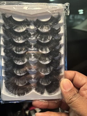 7 pares de pestañas Foto 1 de 4