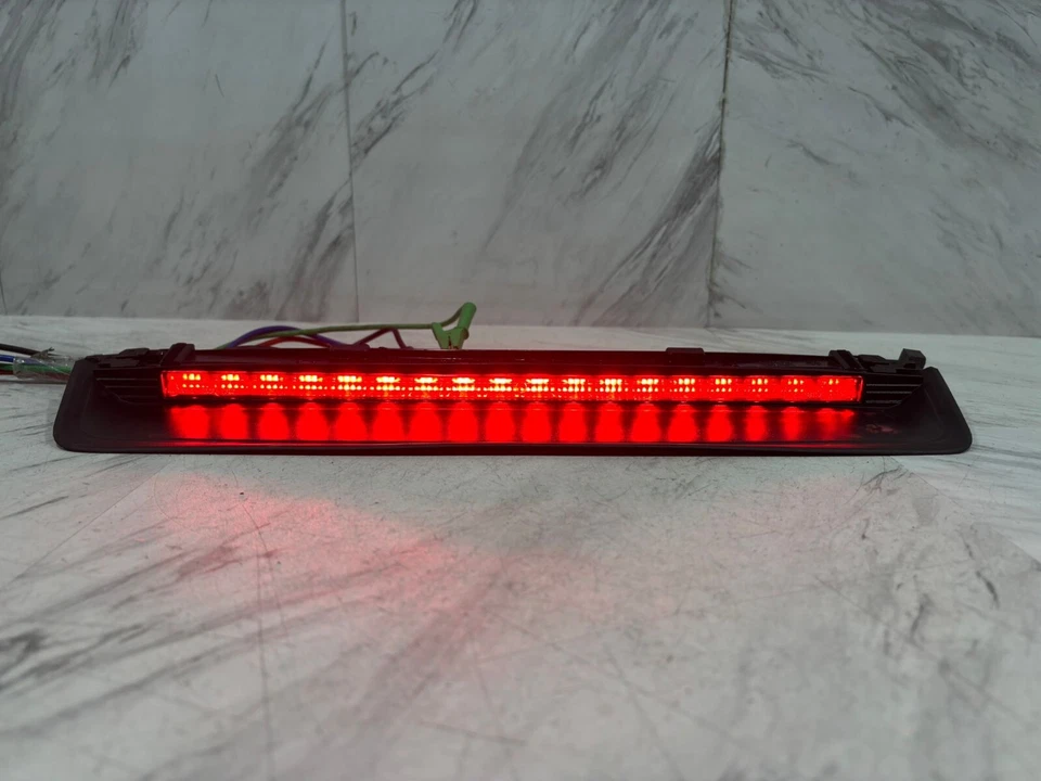 Mercedes W222 S600 S550 S63 Maybach 2014-2020 luz trasera tercer freno Foto 1 de 4