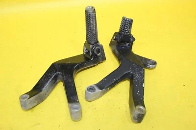 2002 YAMAHA YZF600R CONJUNTO DE PINOS TRASEIROS EM CONDIÇÕES JUSTAS DE TRABALHO - Imagem 1 de 4