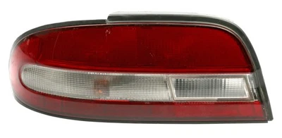 86-87 Mazda 323 Single Drivers Side Tail Lamp Light Part Number: 220863361 - Imagem 1 de 4