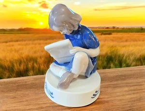 1983 Annual Figurine, Girl, the small artist, Bing & Grøndahl - Picture 1 of 3