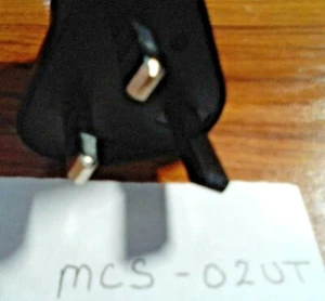 LG CHARGING PLUG GENUINE MCS-02UT UK Plug - Picture 1 of 2