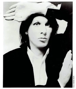 1992 Vintage Photo by MICHAEL WILSON guitarist & musician Adrian Belew - Picture 1 of 2