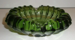 Green Glass Ashtray Ridges Fluted Edges Spotted Bottom Mid-Century Vive EUC - Picture 1 of 3