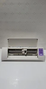 Silhouette CAMEO 2 Die Cutting Machine - Picture 1 of 10