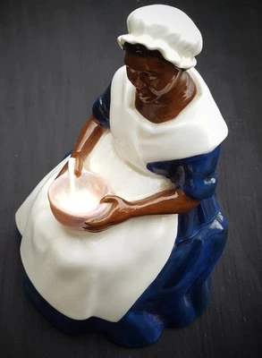 Royal Governor's Cook Royal Doulton Bone China figurine Colonial Williamsburg - Image 1 of 4