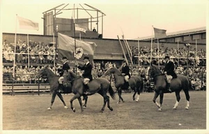 Revista publicada Hippique Sports Horses de colección RPPC 03,96 - Imagen 1 de 2