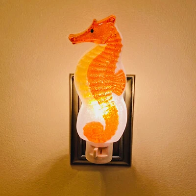 Luz noturna acrílica oceano peixe marinho cavalo-marinho por Midwest presente  - Imagem 1 de 2