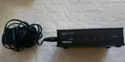 Trendnet 5 Port Ethernet Switch TE100-S5/A - Image 1 of 3