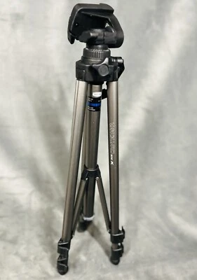 Vanguard Mini K Tripod for Photo And Video Model #20-08-56 - Image 1 of 4