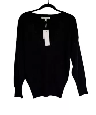 NUEVO CON ETIQUETAS ADYSON PARKER Suéter Pullover Negro Cuello en V con Inserción de Encaje Pequeño $49 Foto 1 de 4