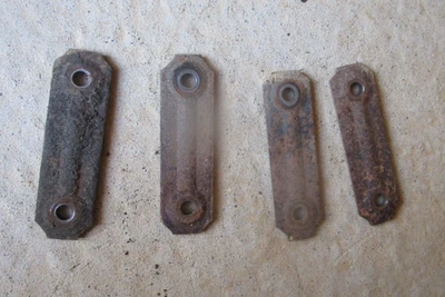 CONJUNTO DE 4 manilhas de mola de folha dianteira OEM Chevy GMC 4x4 K10 K20 - Imagem 1 de 4