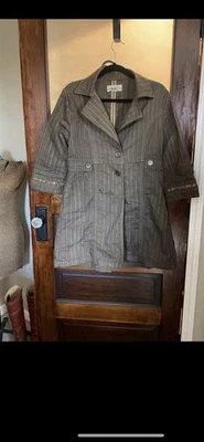 Abrigo vintage adorable señora pimienta con bordado Foto 1 de 4