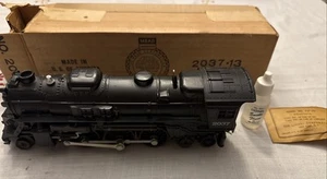 LIONEL POSTWAR VERY NICE 2037 STEAM LOCOMOTIVE W/ ORIGINAL PERFORATED BOX GN - Picture 1 of 17