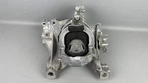 2018-2023 AUDI A4 S4 ENGINE RIGHT SIDE MOUNT INSULATOR SUPPORT BRACKET OEM - Picture 1 of 10