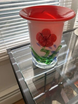 Ваза цветочная декоративная стеклянная белая/красная разноцветная ближе - Изображение 1 из 3