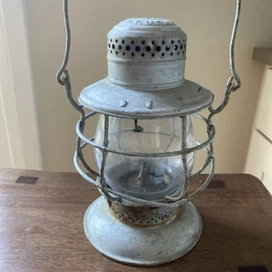 Antique Dietz 39 Standard Railroad Lantern Vintage Bell Bottom W Globe - Picture 1 of 8