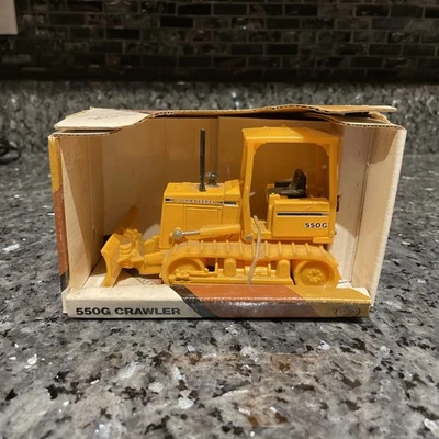1/32 Ertl Construction Toy John Deere 550G Crawler Bulldozer - Image 1 of 4