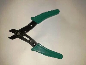 Alicate pelacables Taparia WS 05 acero 130 mm tira de cables verde y negro - Imagen 1 de 2