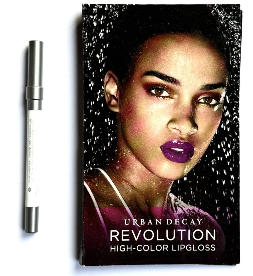 Juego de viaje de lápiz labial y brillo labial deslizante Urban Decay Revolution de alto color Foto 1 de 4