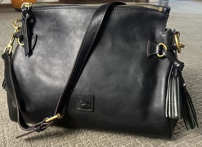 Bolso de Hombro Hobo Dooney & Bourke Vintage Florentino Cuero Negro Borla Foto 1 de 4