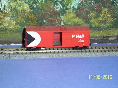  MICRO-TRAINS N SCALE #24260 40' STD BOX CAR SNGL DOOR CP RAIL #55935 - Image 1 of 3