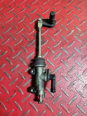 Kawasaki Vulcan 88 VN1500 VN1500A 1993 cilindro maestro de freno trasero Foto 1 de 4