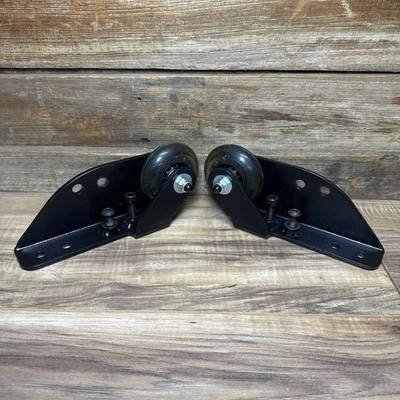 Hoveround Teknique XHD Ruedas delanteras antivuelco y soportes de montaje de reposapiés, par Foto 1 de 2