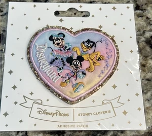 Parche Trébol Piedra Disneyland 70 Aniversario Mickey Minnie Pluto Corazón Nuevo - Imagen 1 de 3