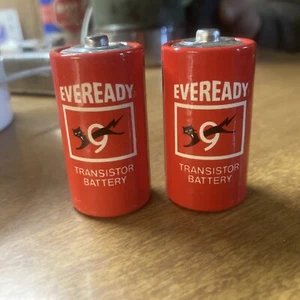 Vintage Eveready C Cell Battery Old Red Black Cat 9 Lives Logo Transistor Pair - Picture 1 of 4