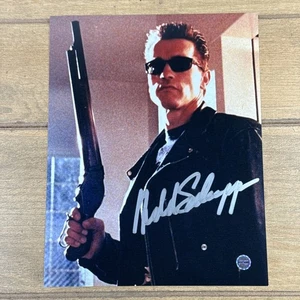 Arnold Schwarzenegger signed handsigniert 8x10 Terminator Foto COA Hologramm - Bild 1 von 5