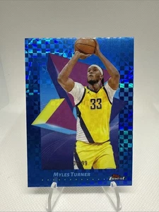 MYLES TURNER 2024-25 TOPPS FINEST #36 AZUL X-FRACTOR/99 MARCAPASOS - Imagen 1 de 2