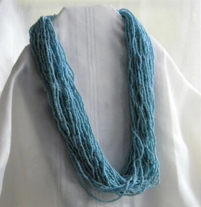 p014 Beautiful Vintage Turquoise Seed Bead Multi Strand Necklace  Button Clasp - Picture 1 of 7