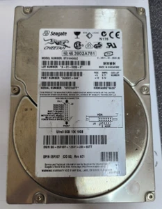 Disque dur Dell 5F397 Seagate ST318406LC 18 Go 80 broches SCSI 3,5" - Photo 1/1