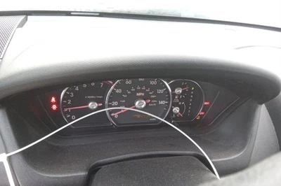 Galant OE 2011 velocímetro medidor clúster 88 k millas Mitsubishi Foto 1 de 4