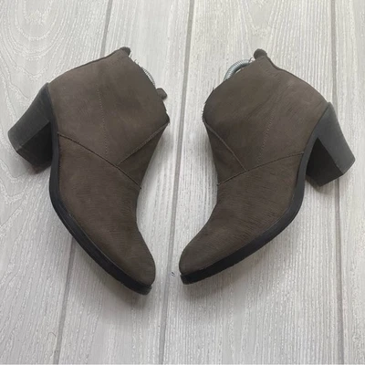 Botas al tobillo Eileen Fisher para mujer Murphy gris tormenta cuero nobuck talla 6 Foto 1 de 4