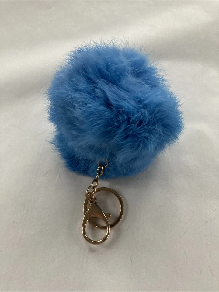 Chaveiro de pele Pom Pom ou chaveiro de carro. - Imagem 1 de 1