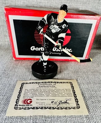 1989 Gartlan USA WAYNE GRETZKY LA Kings Black Jersey Porcelain Figurine - New - Image 1 of 4