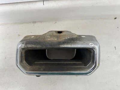 Chevrolet Silverado GMC Sierra 1500 2019-2021 punta de escape izquierda GM1121CAA fabricante original Foto 1 de 4