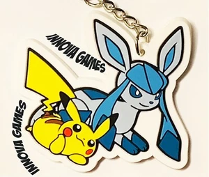 Pokemon Pikachu & Glaceon Keychain - 2023 Holiday Calendar Exclusive - Picture 1 of 2