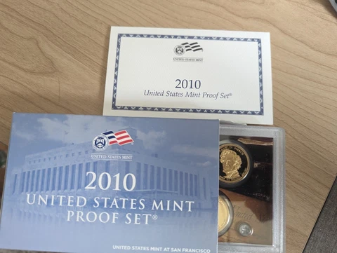 2010-S US Mint Clad Proof Set 14 Coin Set. Ultra Cameo Cover